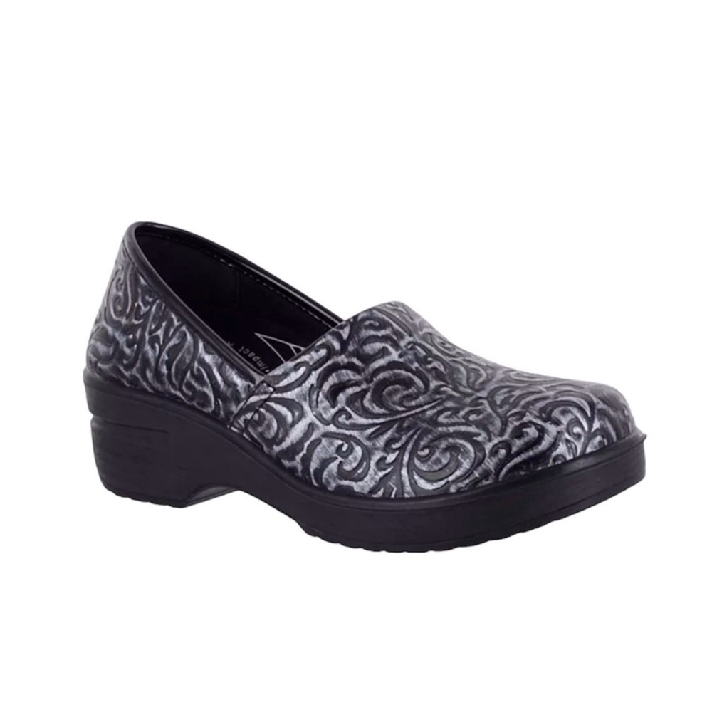 Easy Works by Easy Street Lyndee Women's Work Shoes Silver Pattern Wide